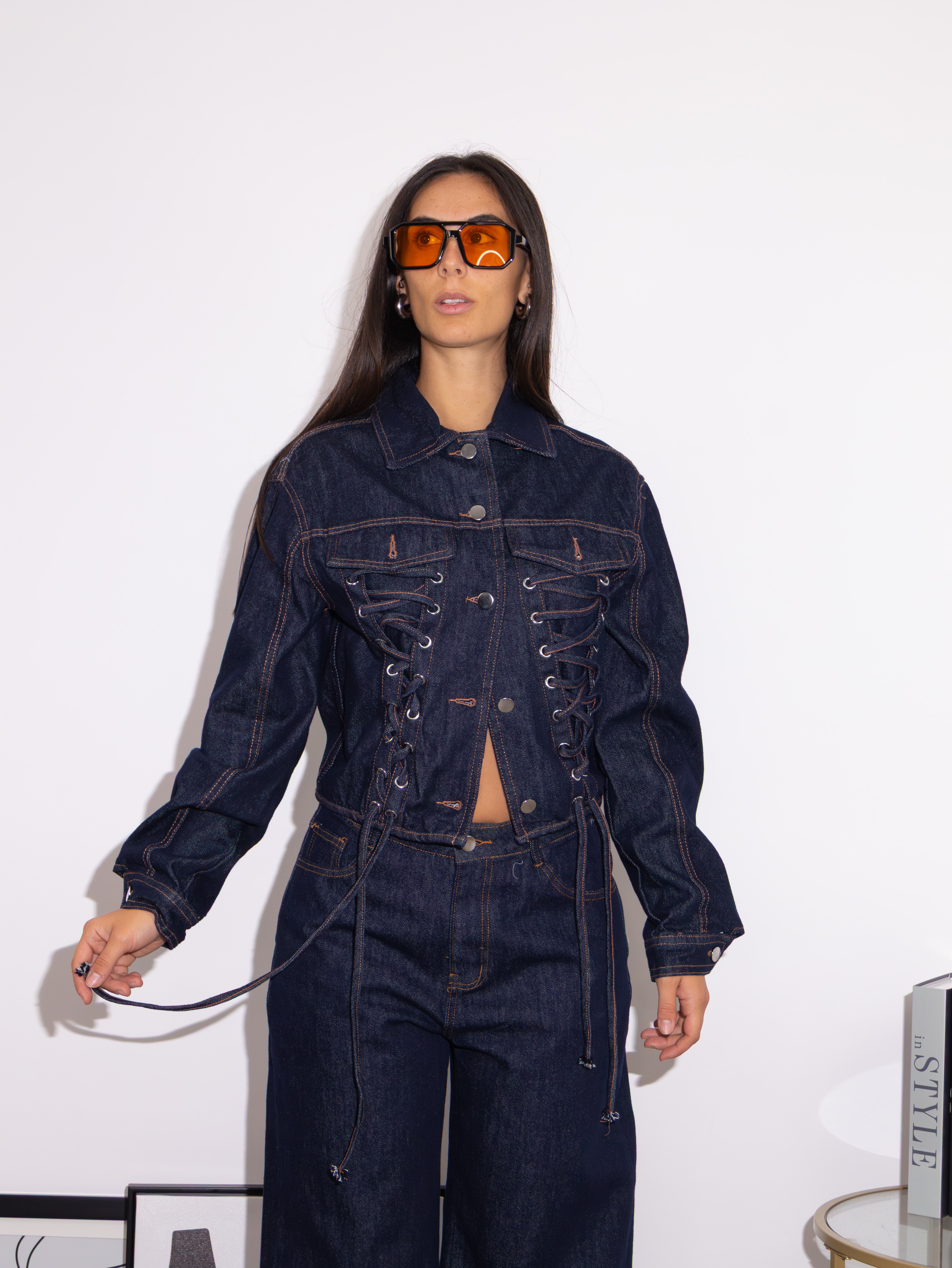 Veste en dentelle minuit