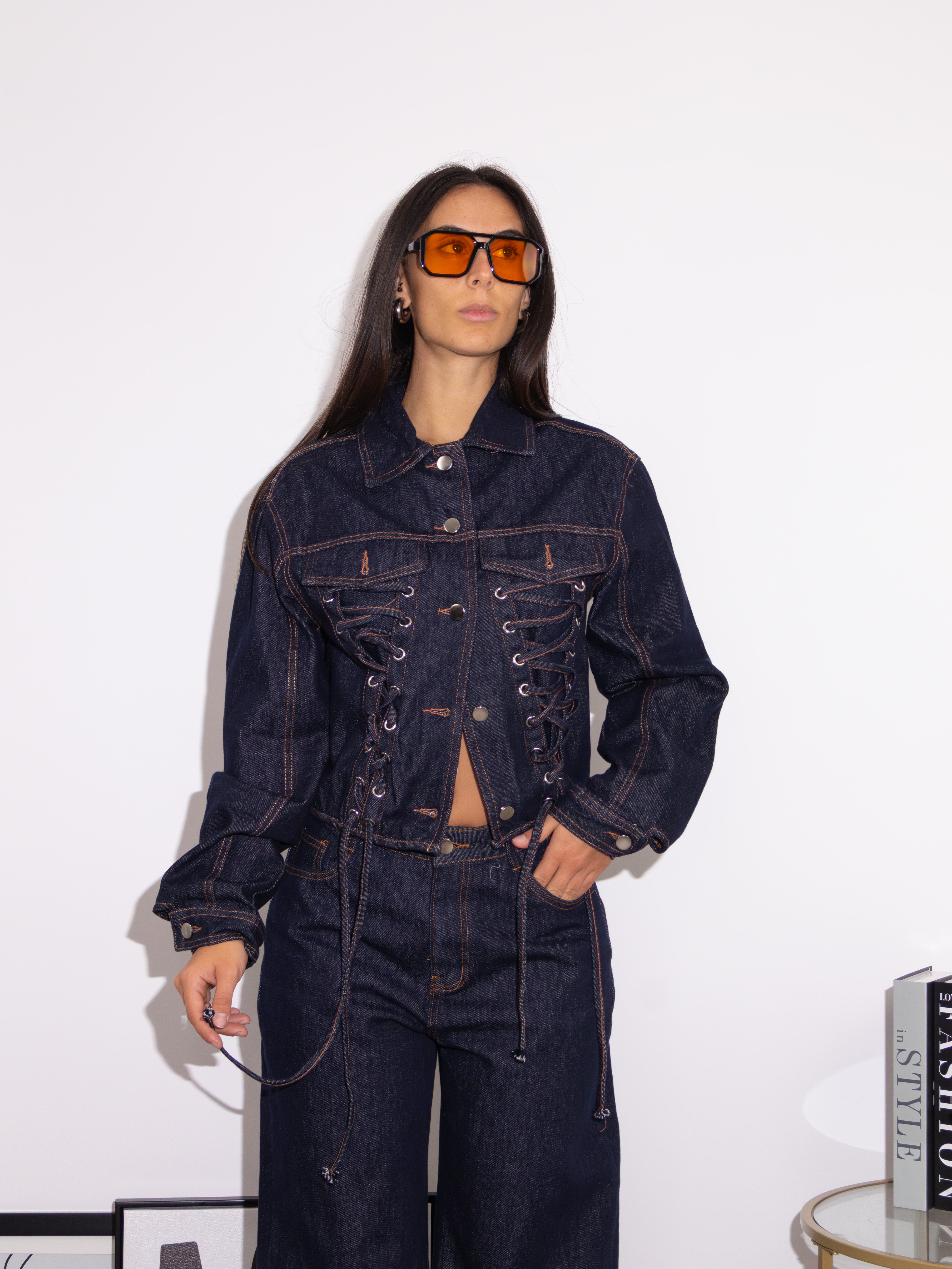 Veste en dentelle minuit